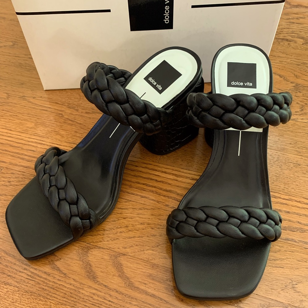 Dolce Vita black croc print chunk heel sandal with woven straps. Sz 10. Like new
